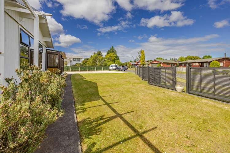 9 and 11 Willow Grove Waipukurau_15