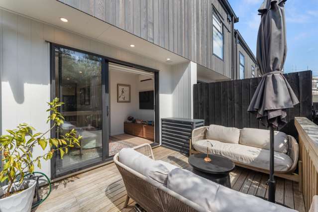 North-Facing - Light, Space and Modern Living