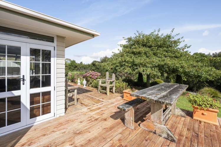 85 Paparamu Road Hauraki Surrounds_23