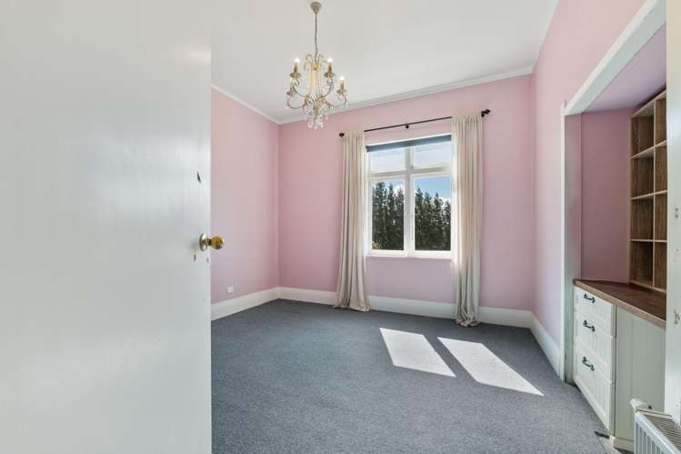 1106 Egmont Road Egmont Village_16
