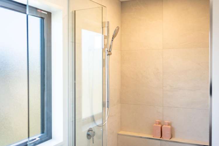 2/3 Humboldt Street Sydenham_21