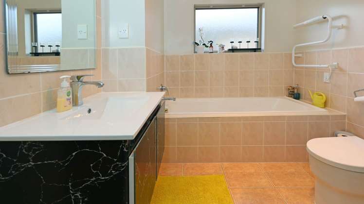 4a Westglen Place Ranui_18