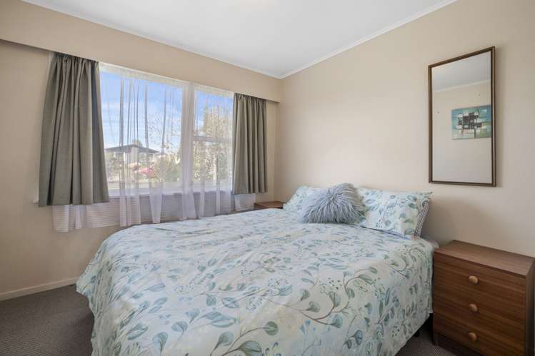 9 Totaravale Street Pukehangi_8