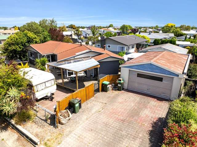 77 Wycliffe Street Onekawa