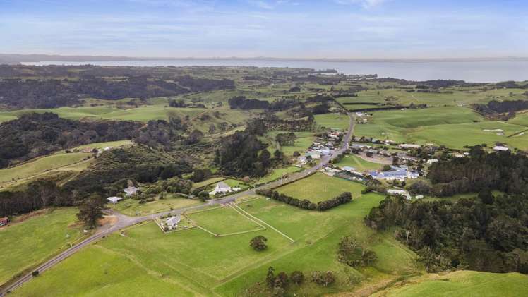 2586 Awhitu Road Awhitu Central_8