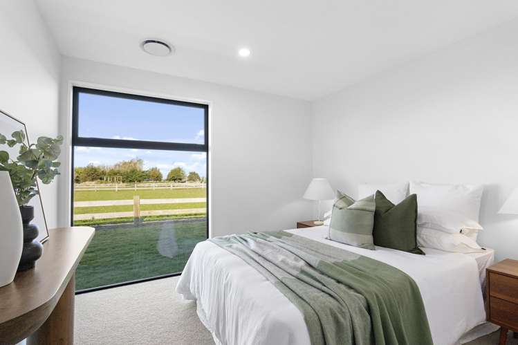 14 Village Green Drive Huntingdon_21
