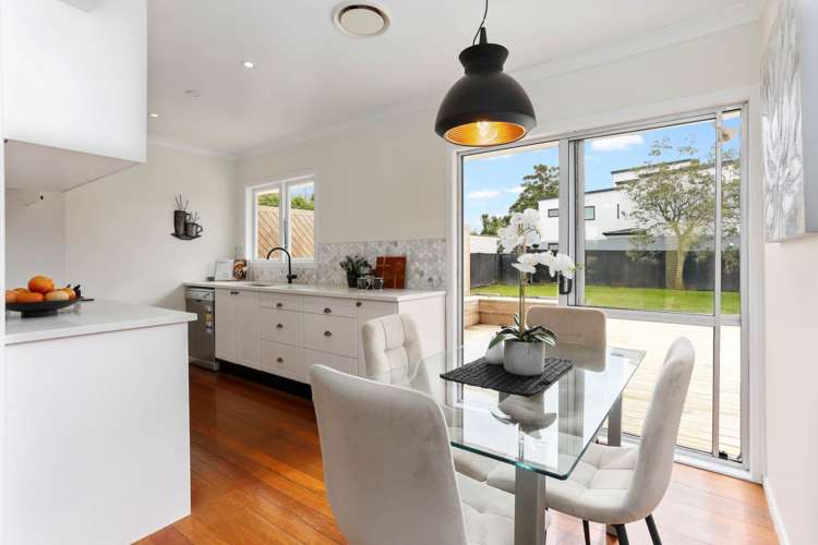 28 Harbour View Road Te Atatu Peninsula_8