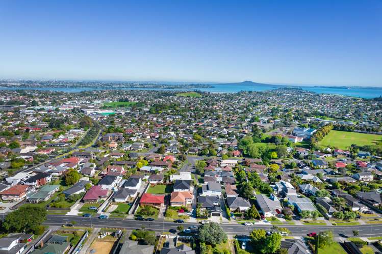 37a Bradbury Road Botany Downs_34