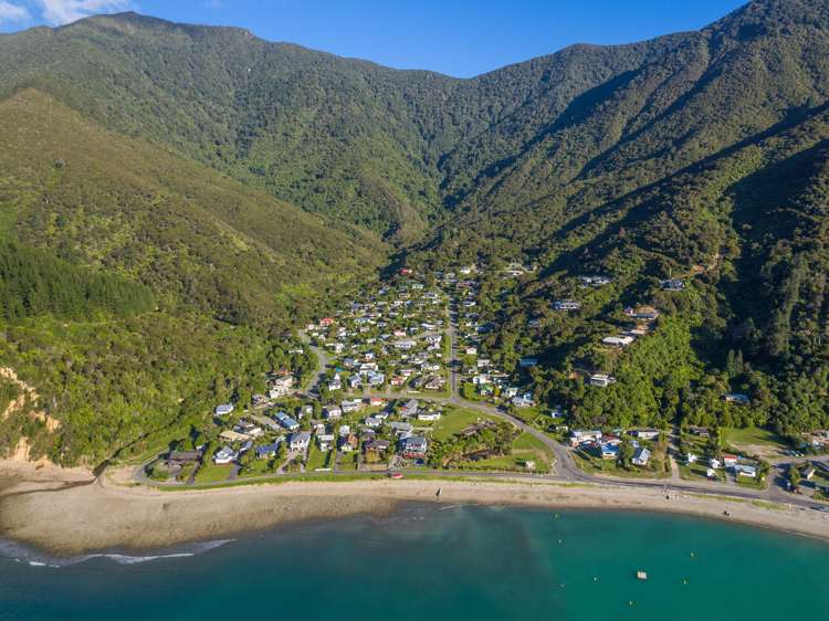 2 The Parade Okiwi Bay_18