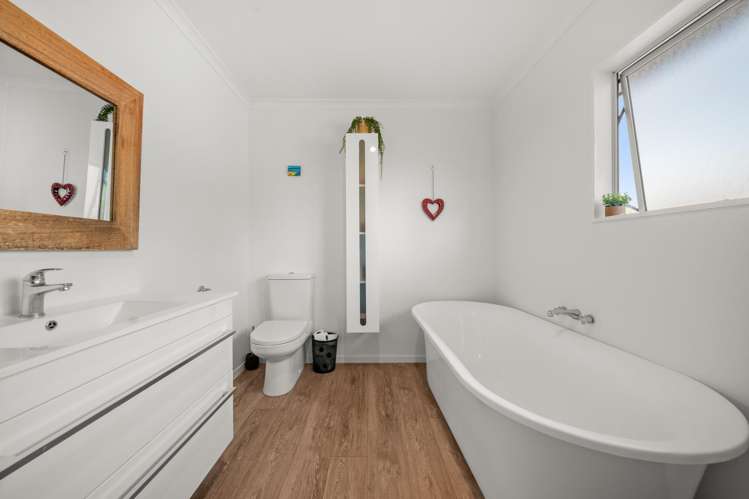 83 Reading Street Greytown_23