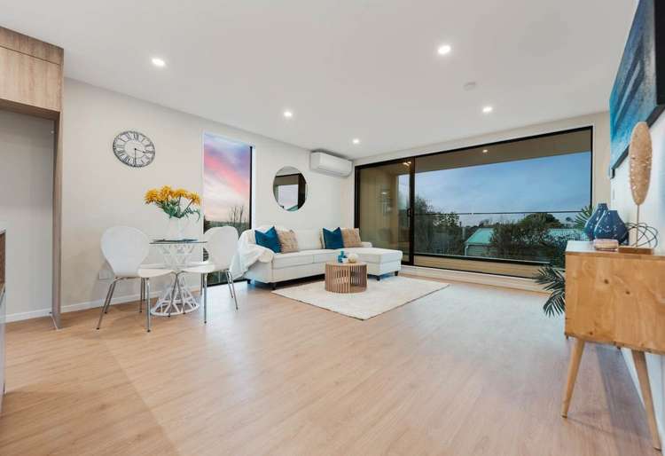 4202E Great North Road Glendene_3