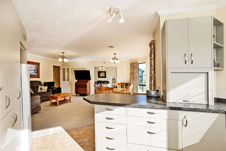 23 Glenroy Park Drive Waikiwi_5