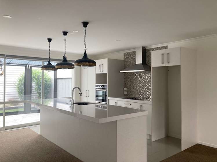 43 Hollowout Street Takanini_2