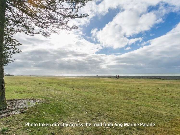609 Marine Parade Napier South_13