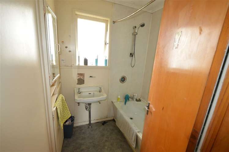 27 Takapuna Road Kakahi_7