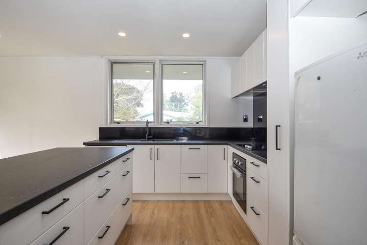 7A Moore Crescent_5