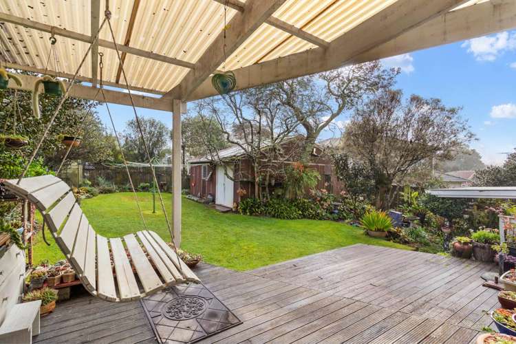 3 Towra Place Botany Downs_15