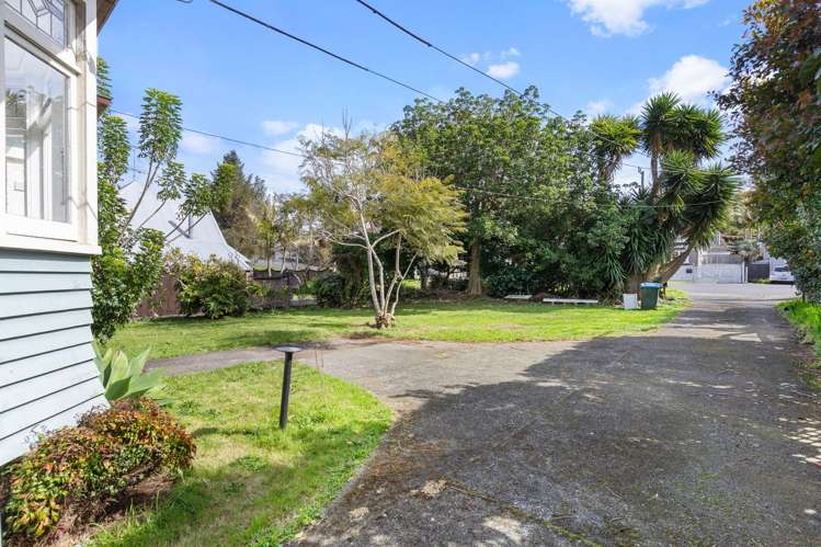 150 The Drive Epsom_8