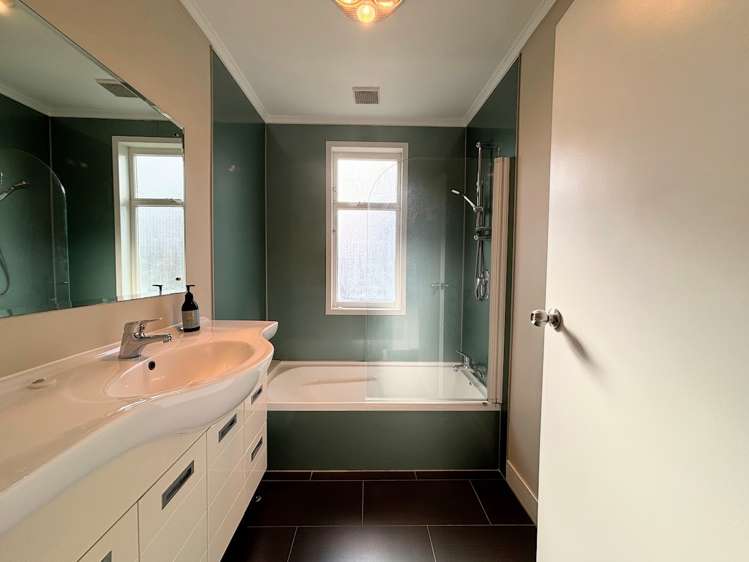 25 Beach Road Pahurehure_7