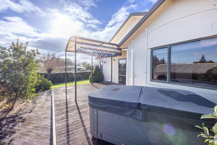 1 Sunnyhills Avenue Glenview_13