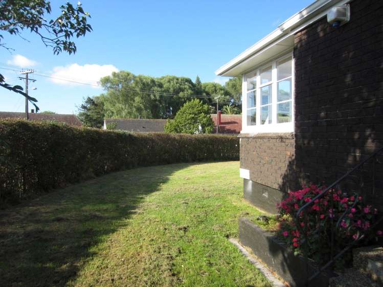 12 Coral Crescent Panmure_10