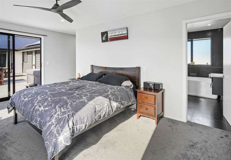 14 Quail Way Amberley_13