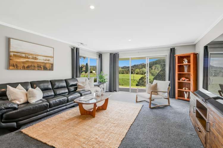 30 Lloyd Drive Wainui_12