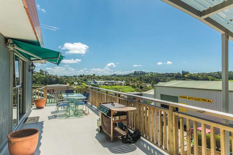 16 Erua Road Ostend_6