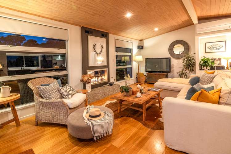 72 The Esplanade Oneroa_13