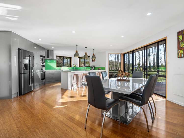 672 Highfield Road_3