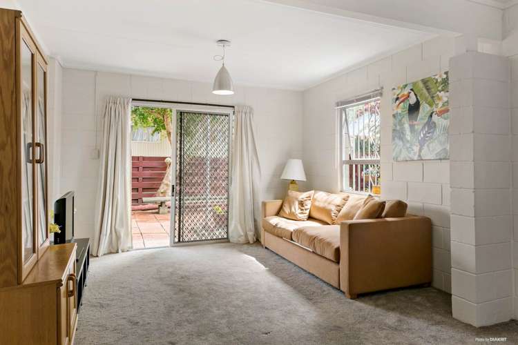 30 Ripon Crescent Meadowbank_11