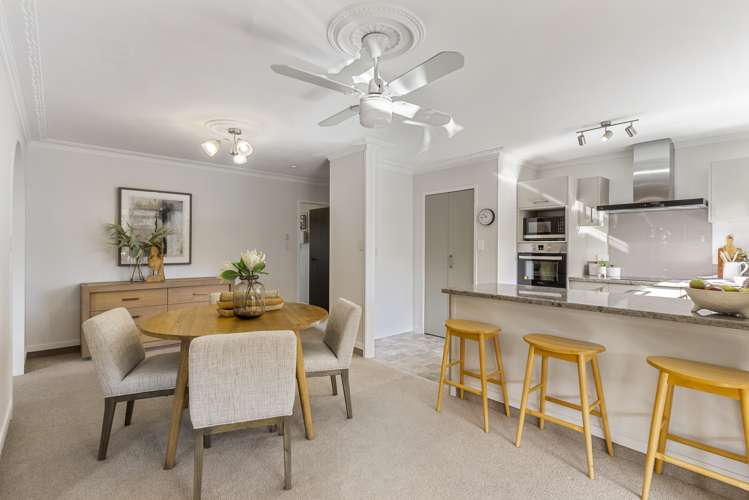 2/102 Rathgar Road Henderson_3