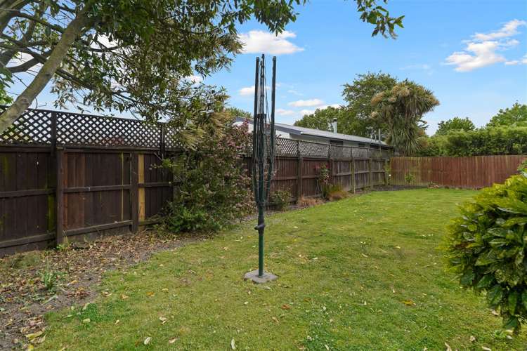 22 Ballymena Drive Belfast_23