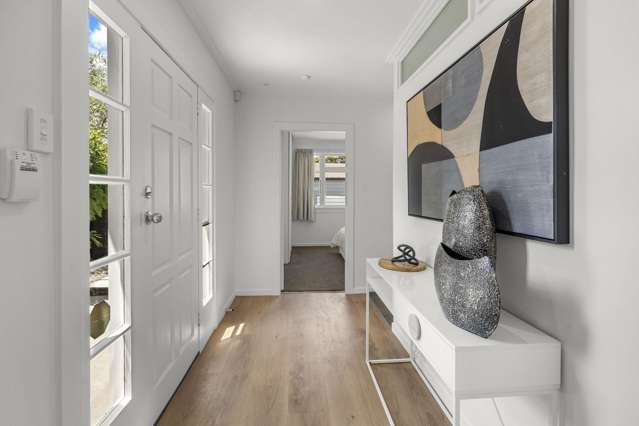 97 Bassett Street Burwood_2