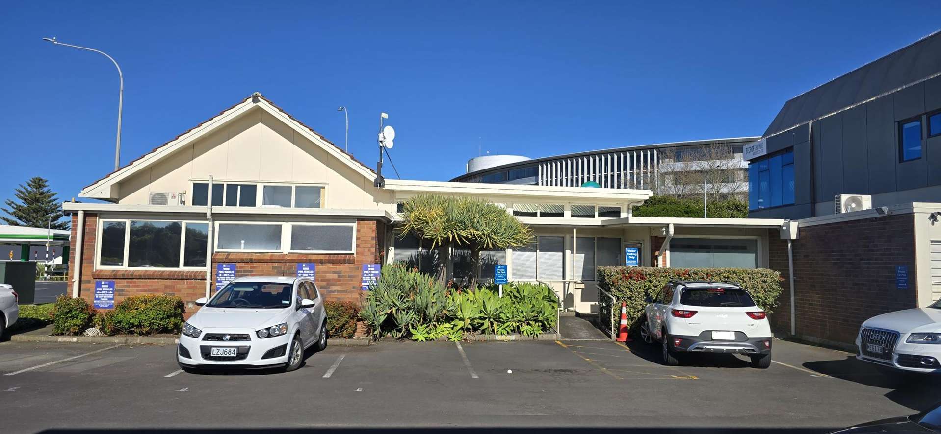 37 Taharoto Road Takapuna_0