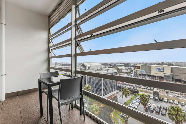 807/17 Amersham Way Manukau_7