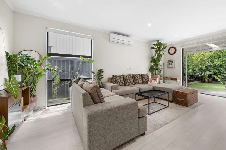 21 Grey Warbler Road Hobsonville_8