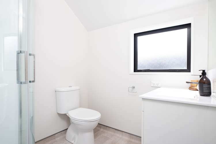 1/22 Grove Road Addington_18