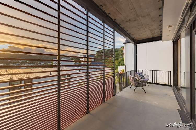 201/11 Jean Caldwell Way Island Bay_14