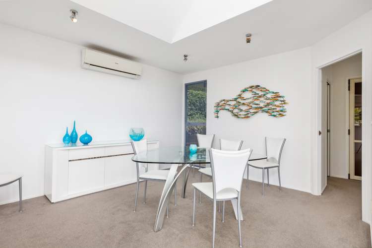 32 Whale Cove Stanmore Bay_14