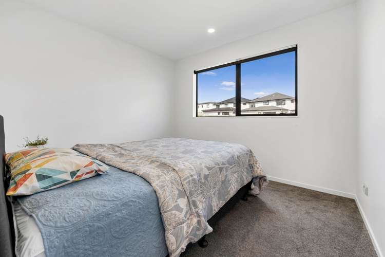 23 Tannaghmore Drive Flat Bush_12