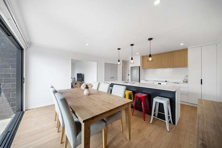 66 John Main Drive_5