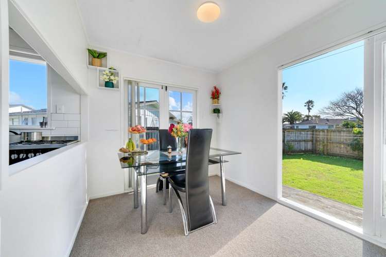 1 Crampton Place Manurewa_7