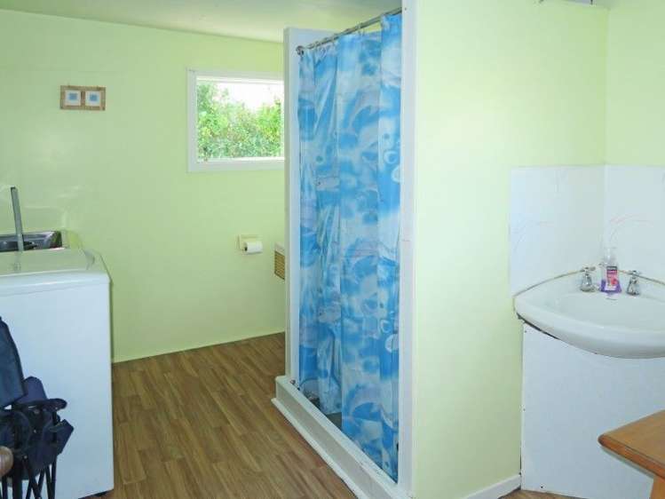 12 Matai Street Kaka Point_6