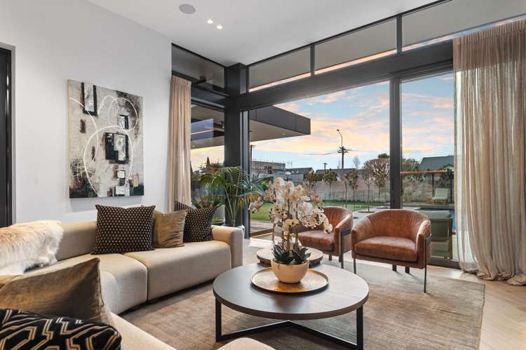 24 Holmwood Road Merivale_11