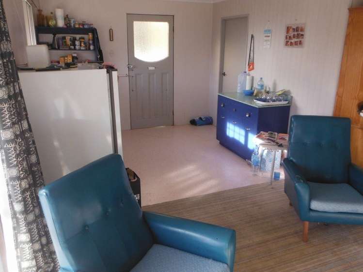 1340 Coast Road Milton_2