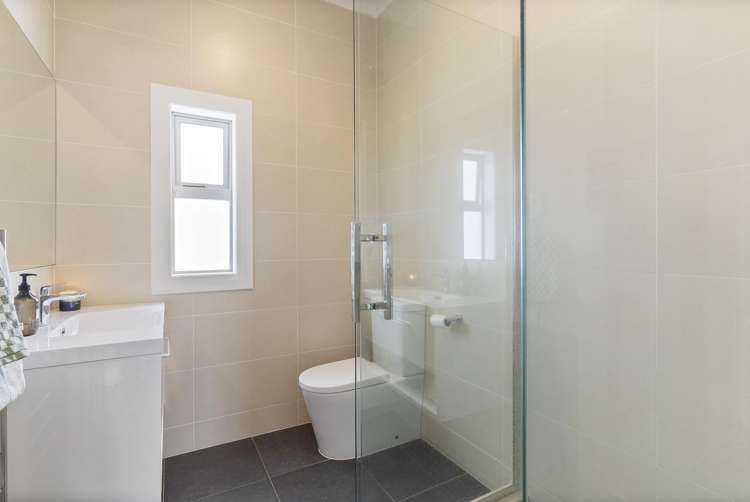 70 Old Mill Road Westmere_9