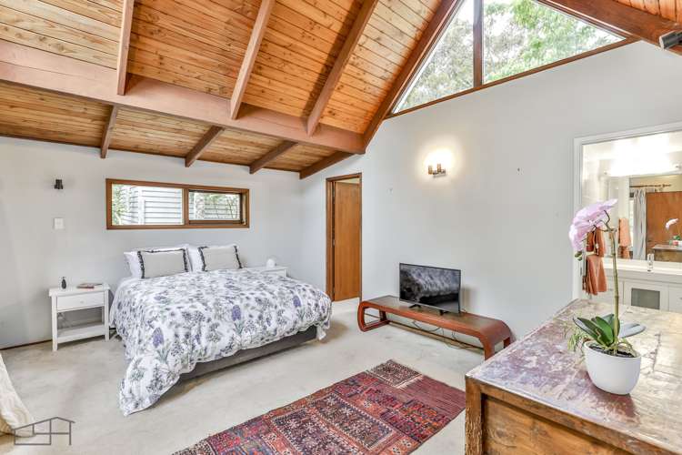 73 Woodfern Crescent Titirangi_17