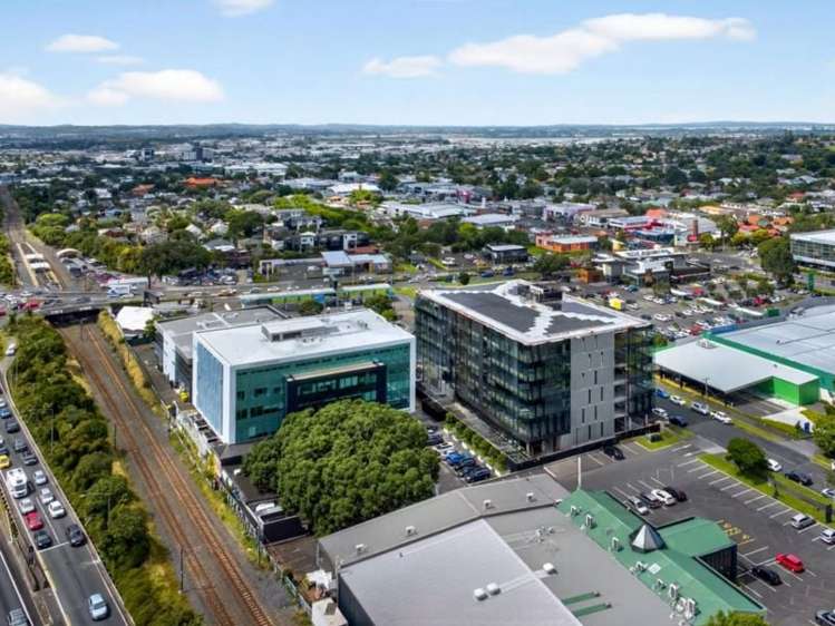 Whole Building/9 Marewa Road Greenlane_13