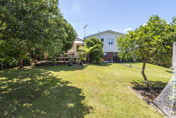 14 Baringa Place Botany Downs_18
